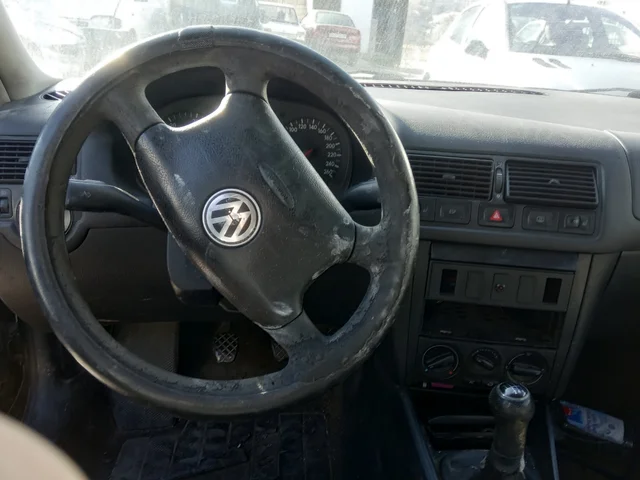 Volkswagen Golf IV - Imagen 4