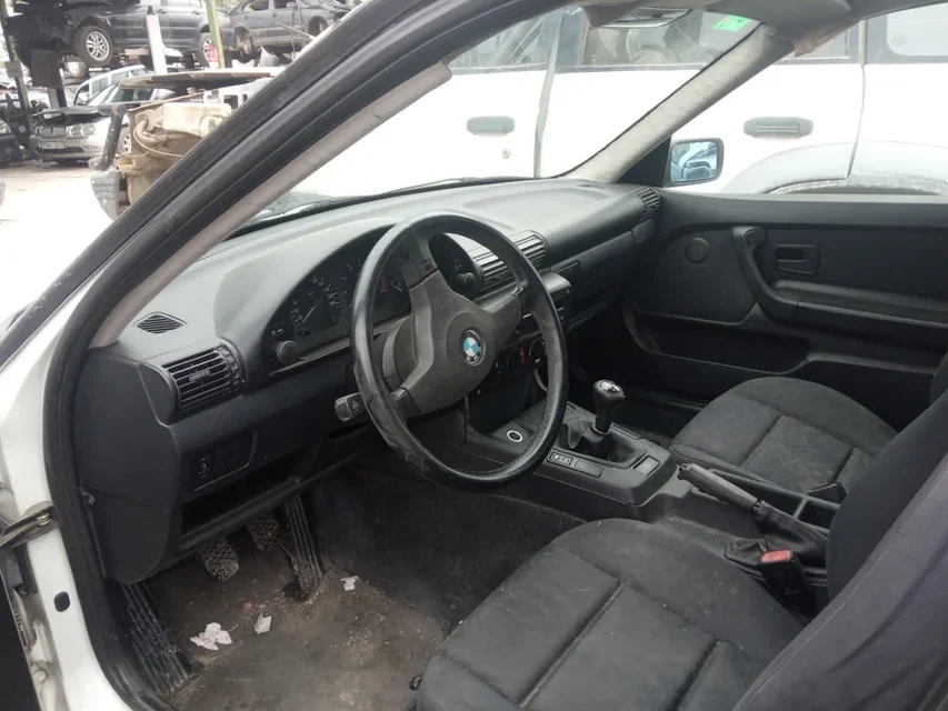 BMW E36 318i - Imagen 3